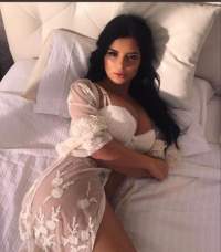 Meram Bağları Escort - Özgün ve Elit Güzelliğiyle Sizi Büyülemeye Hazır
