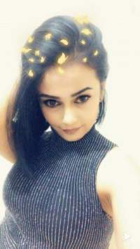 Meram Bağları Escort'tan Hipnotize Eden Güzel: Unutulmaz Zevkler ve Hizmetler