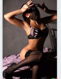 Meram Bağları'nın Cazibesi: Escort Güzeli Selen